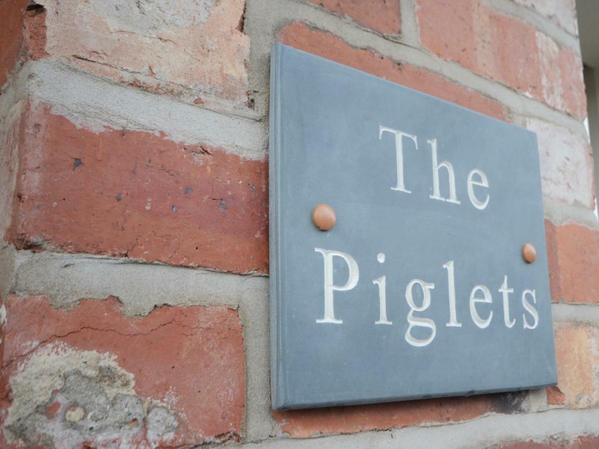 The Piglets Villa York Exterior photo