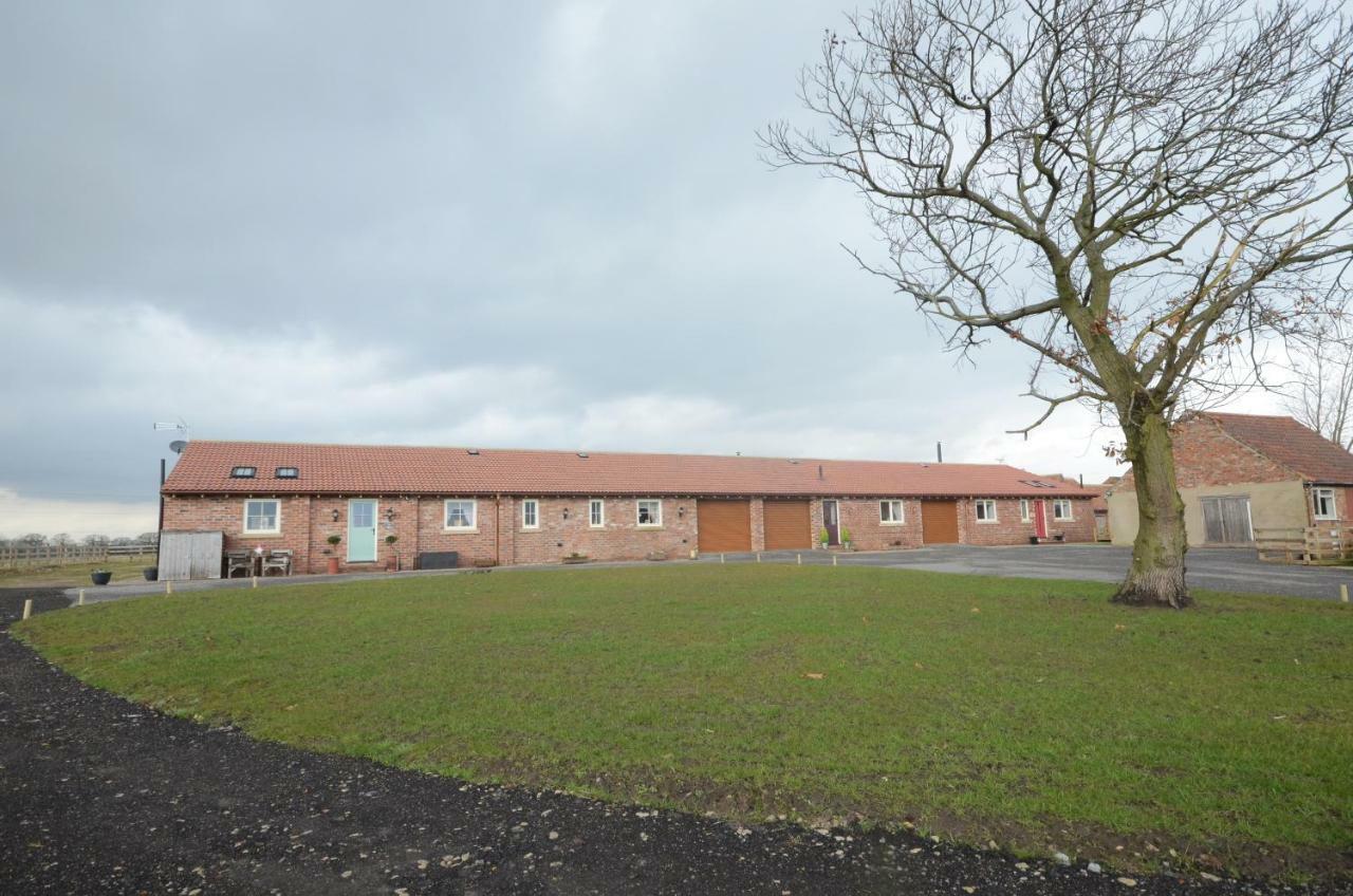 The Piglets Villa York Exterior photo