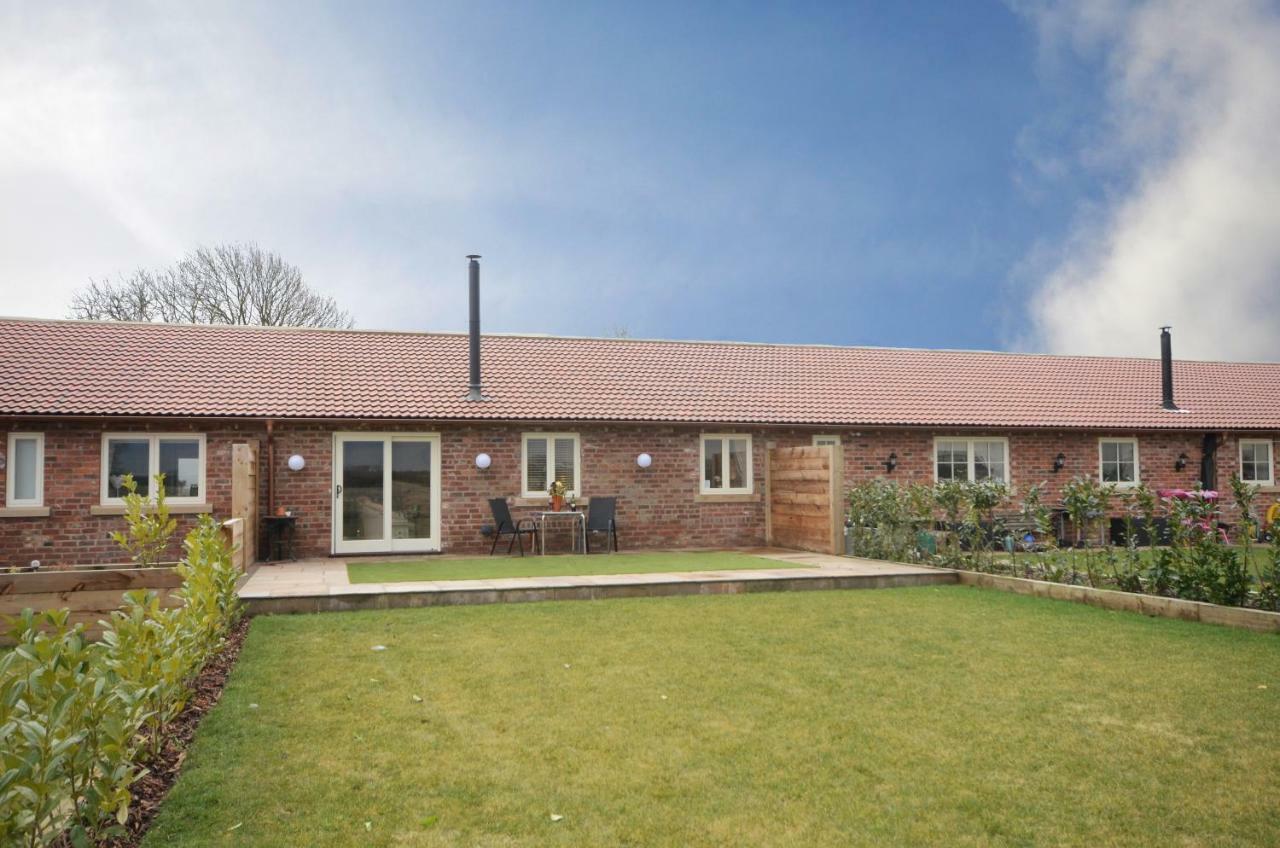 The Piglets Villa York Exterior photo
